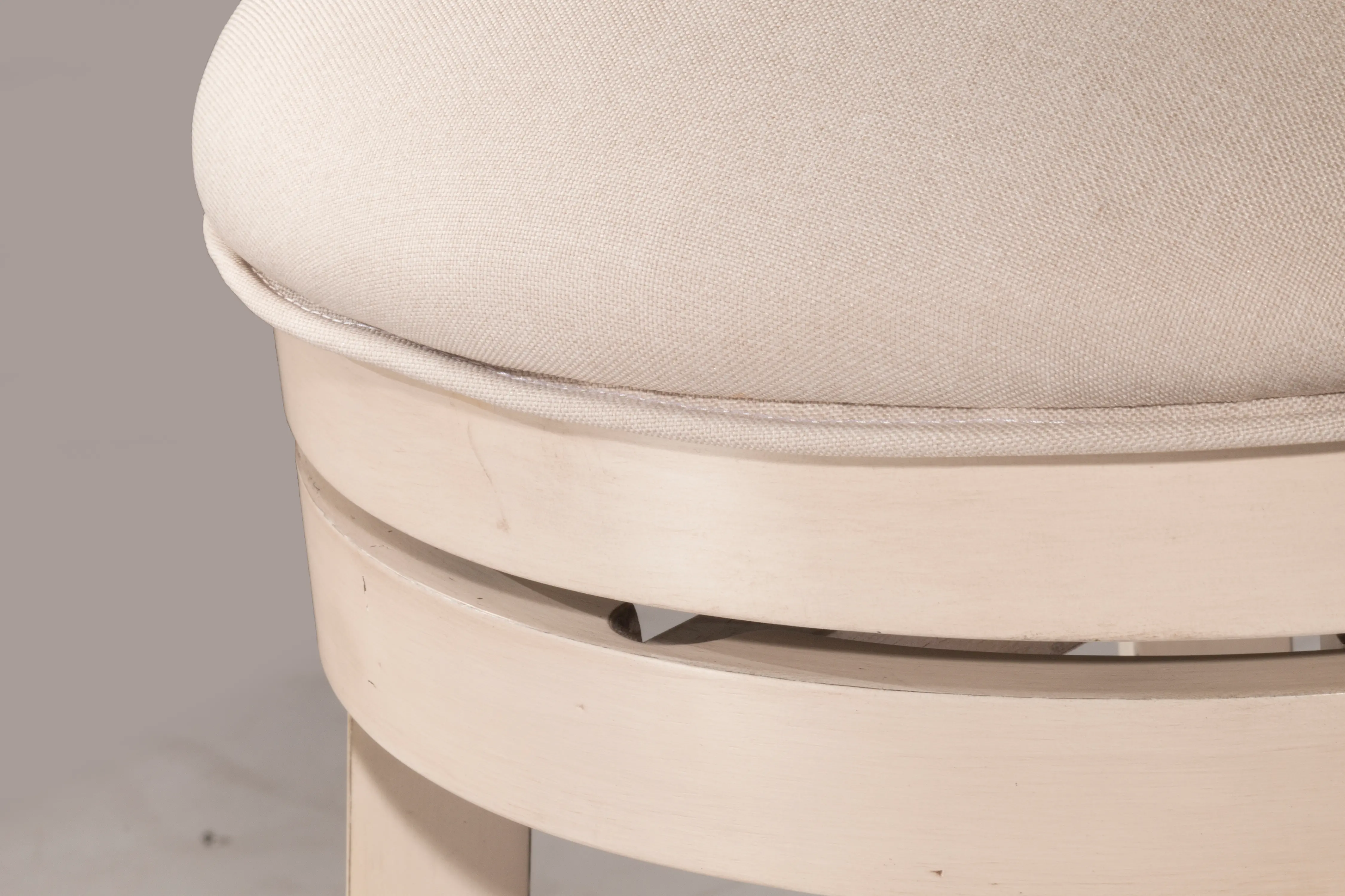 Clarion White Swivel Counter Height Stool