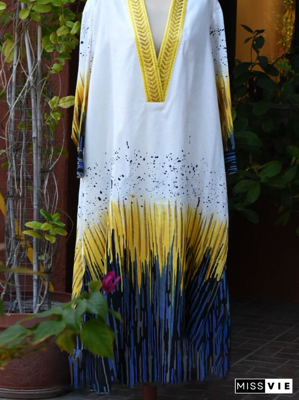 Yellow Neckline Loose Maxi Dress