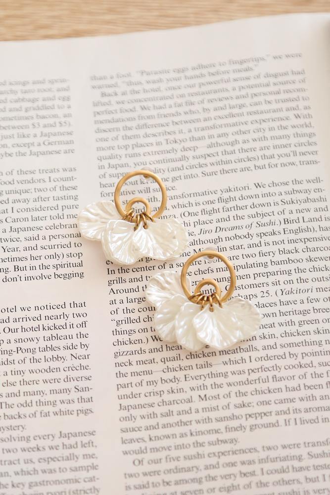 Little Haiti Earrings White and Gold