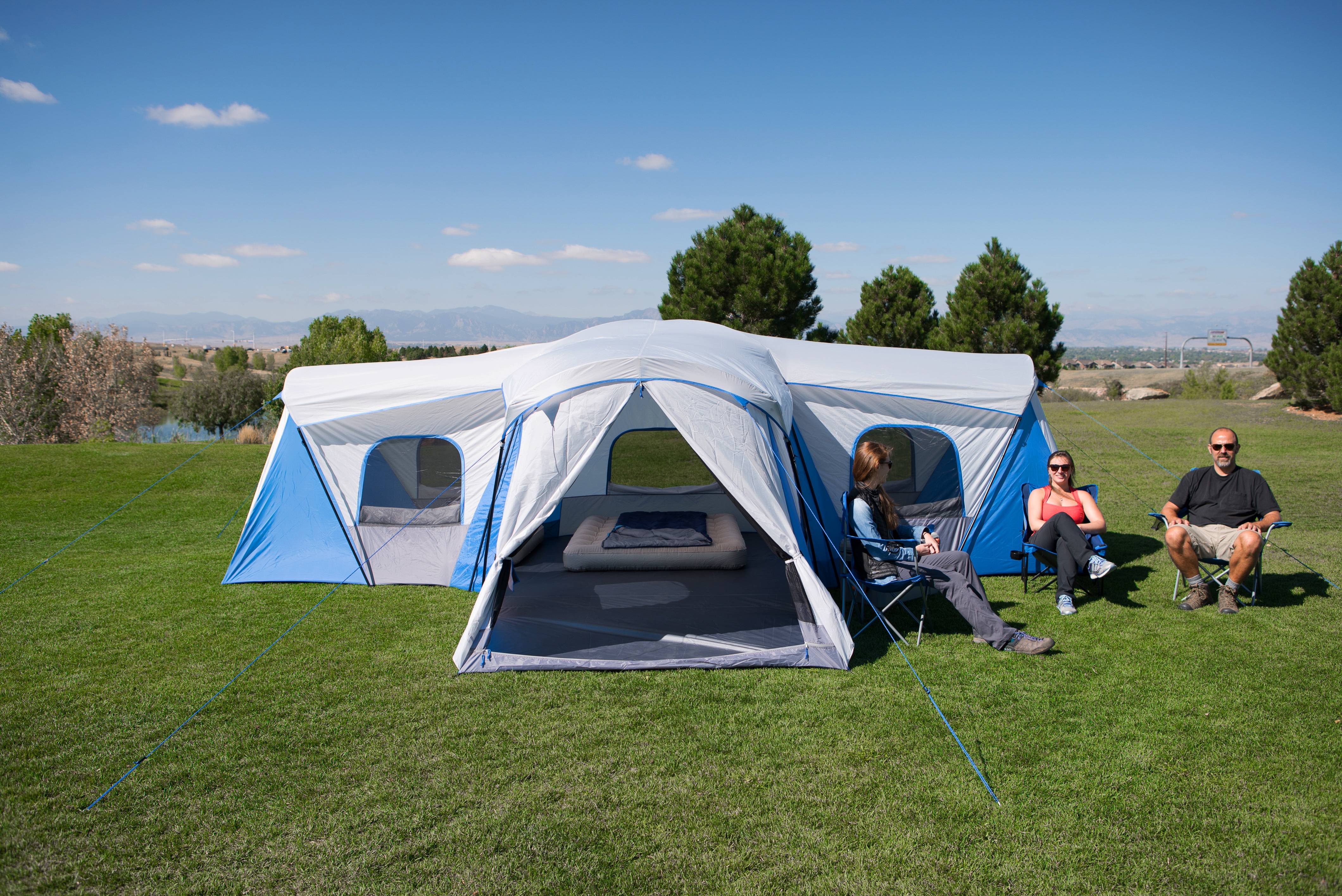 Ozark Trail 16-Person 3-Room Family Cabin Tent， with 3 Entrances