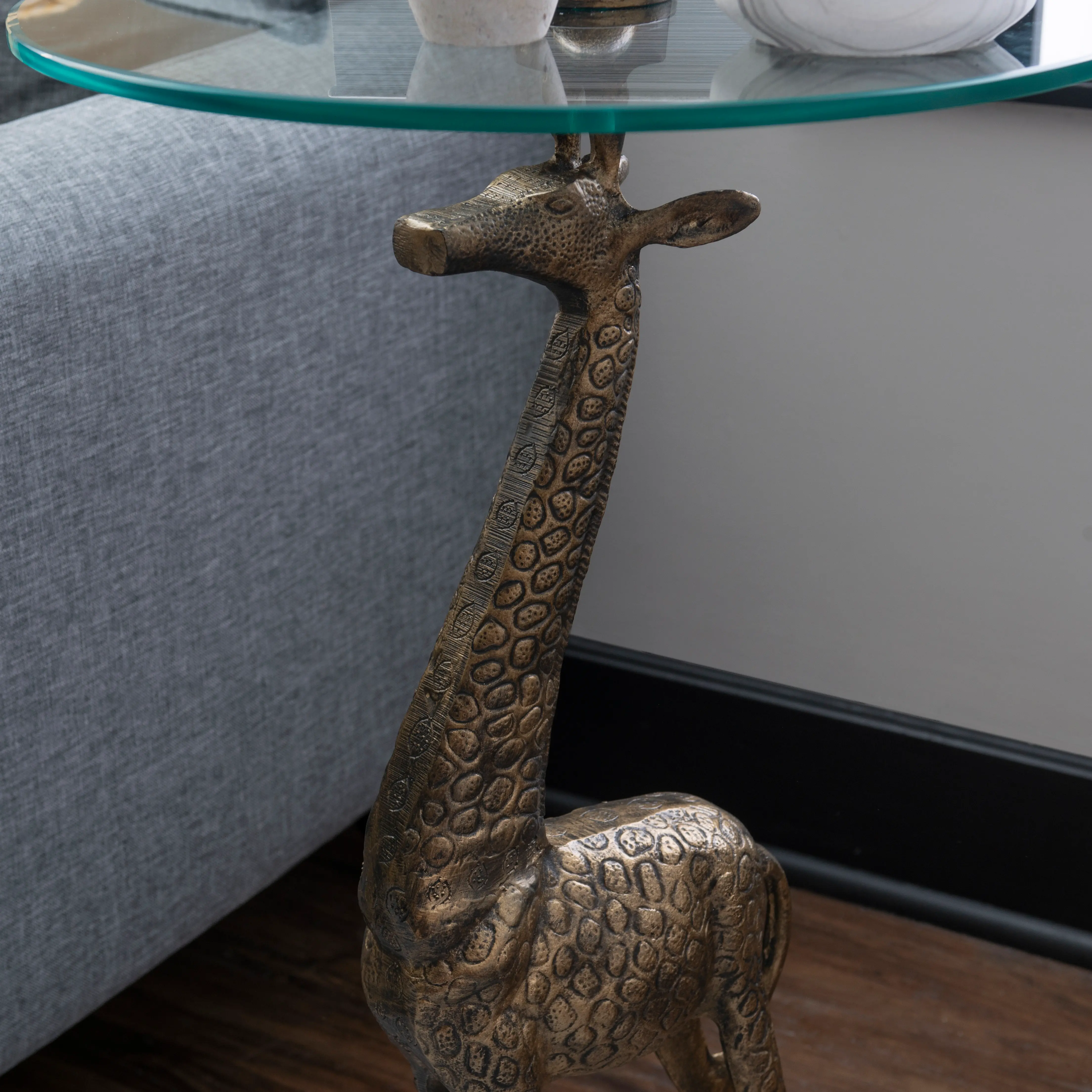 27.5 Inch Giselle The Giraffe Table