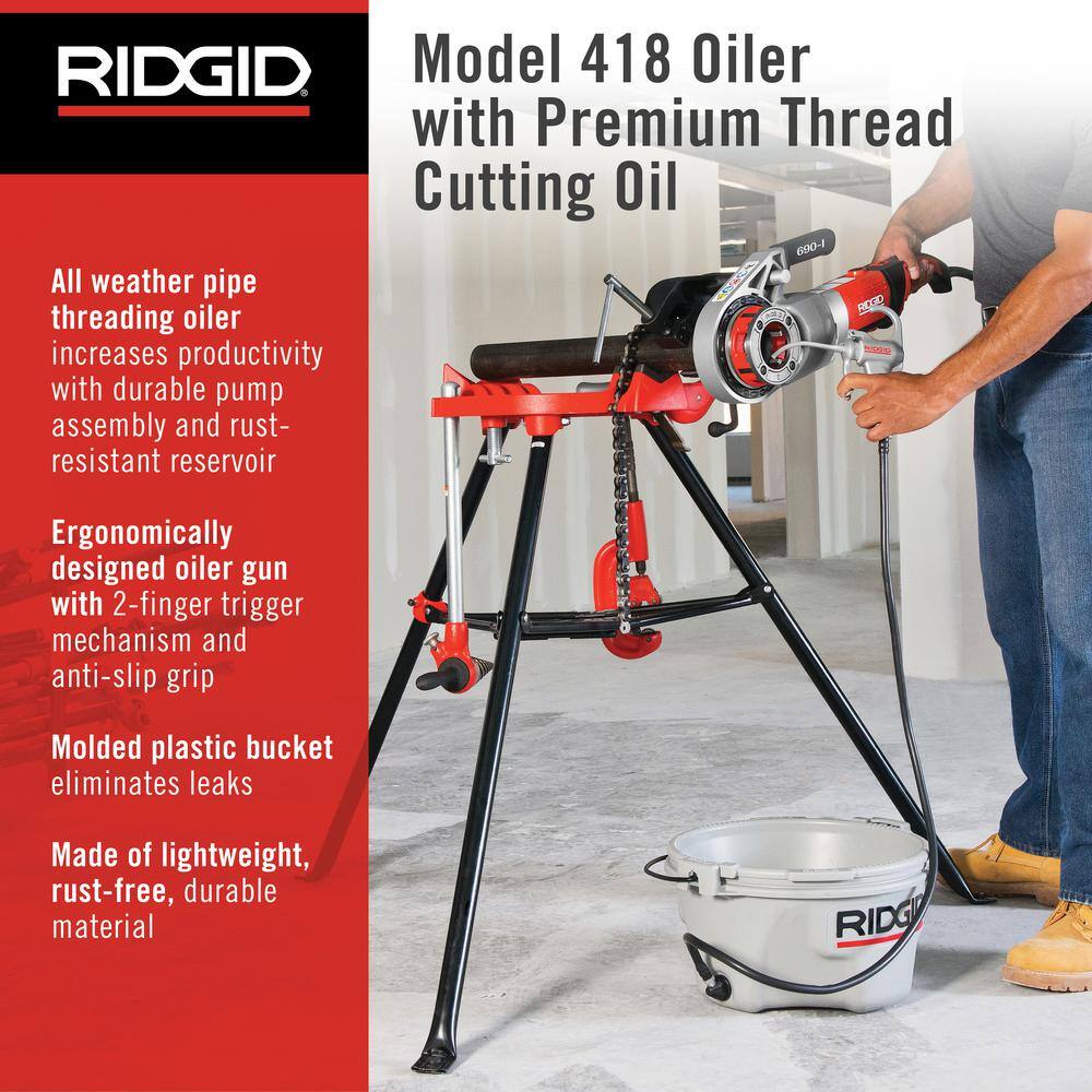 RIDGID 418 All Weather Pipe Threading Oiler Kit (Includes Die Cast Trigger Pump Drip PanReservoir + 1 Gal. Nu-Clear Oil) 10883