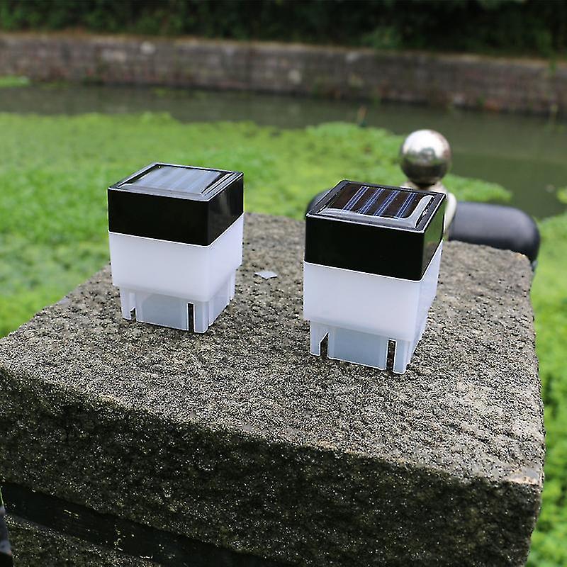 Solar Fence Light Square Shaped Solar Post Light， Outdoor Post Cap Light For Fence Deck(2pcs， Black)