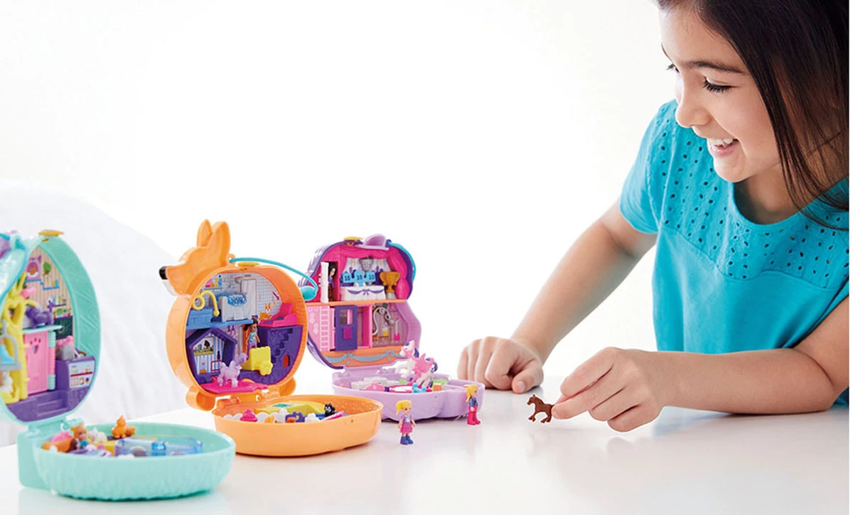 Polly Pocket ASSORTED World Toys