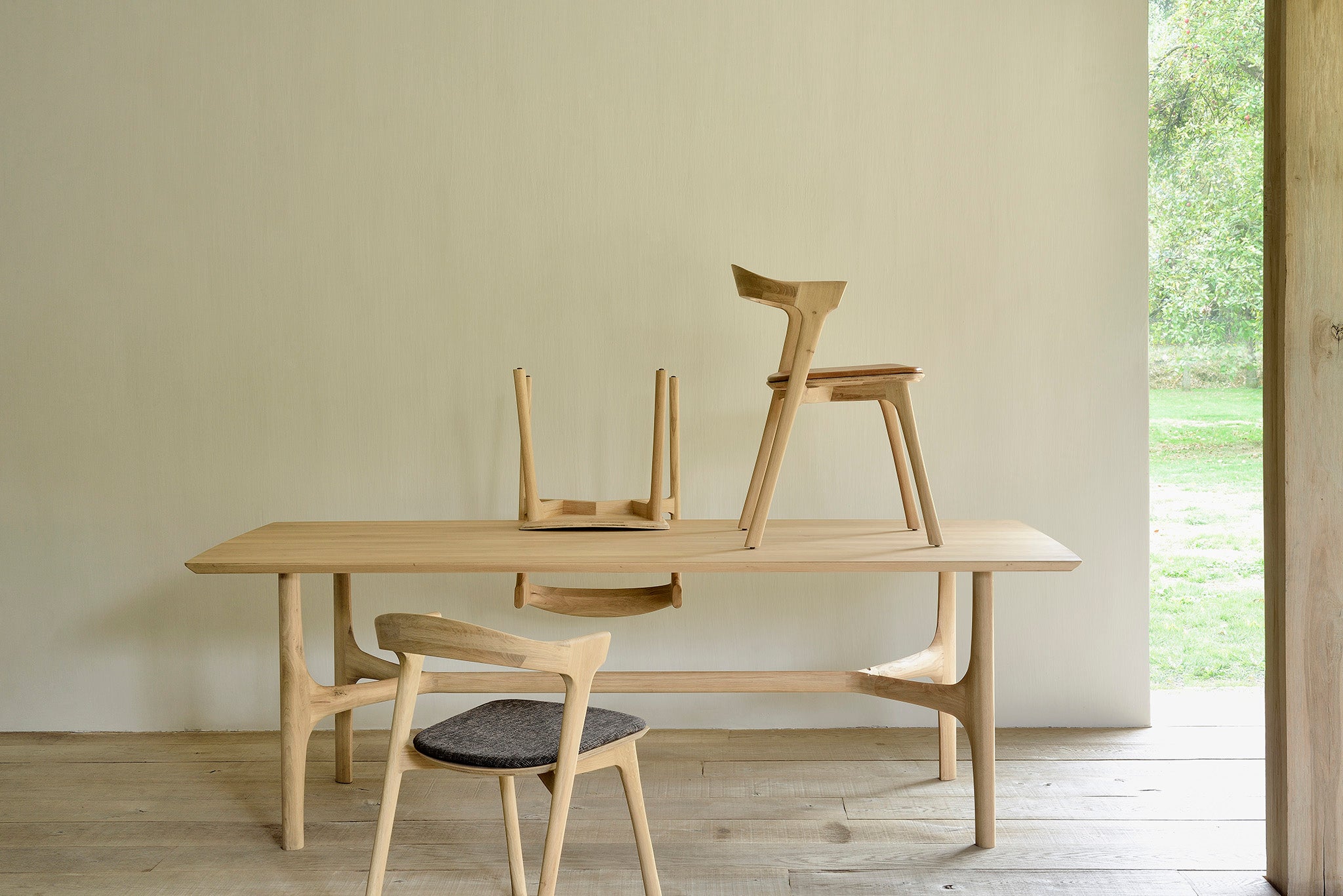 Oak Bok Dining Chair - Dark Brown - Varnished