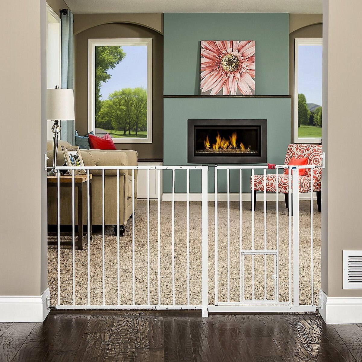 Carlson Pet Products Maxi Walk-Thru Gate with Small Pet Door