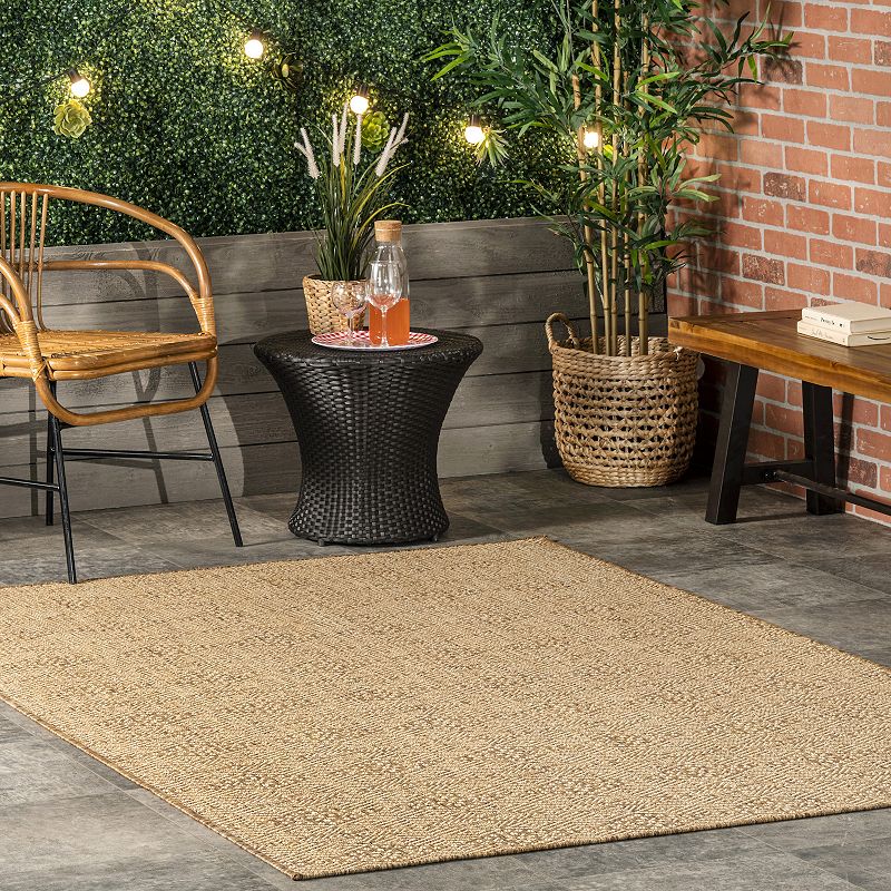 nuLOOM Chandler Elegant Indoor Outdoor Rug