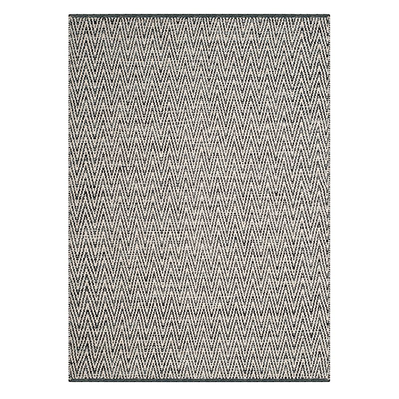 Safavieh Montauk Harley Chevron Rug