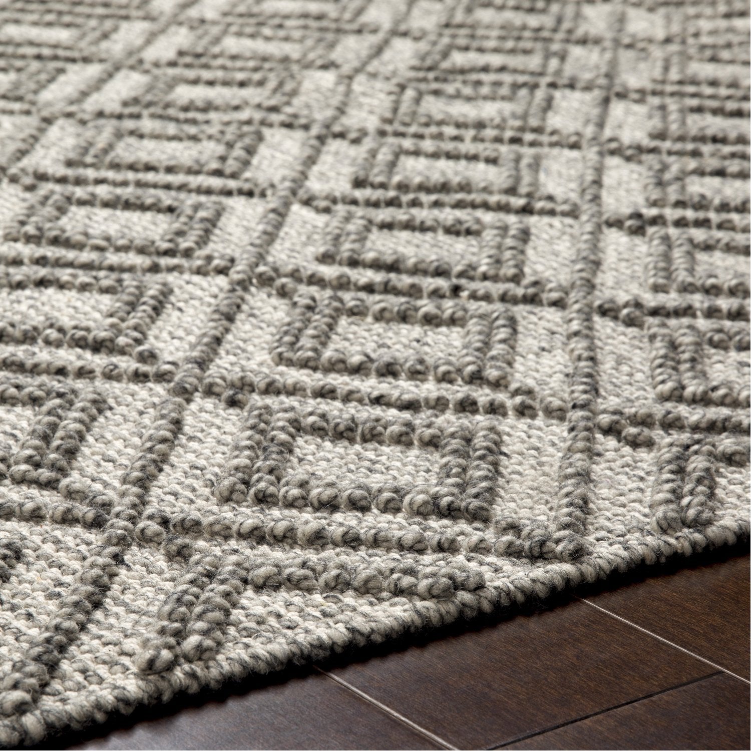 Farmhouse Tassels Hand Woven Rug