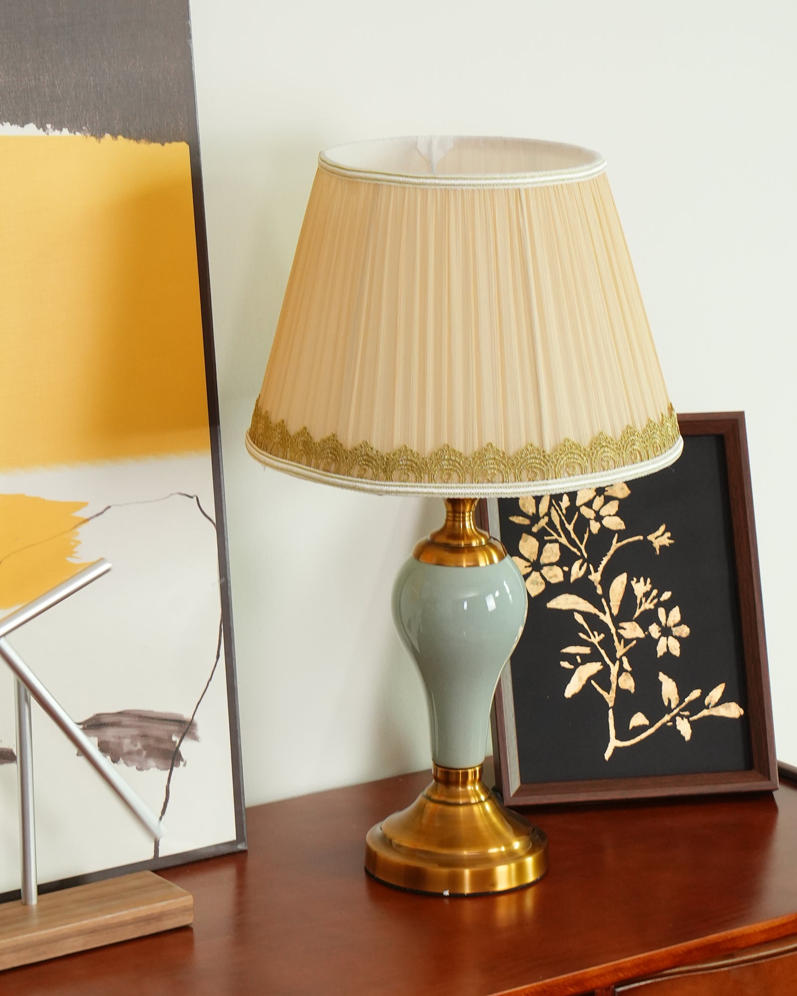 Chaslyn Desk Lamp