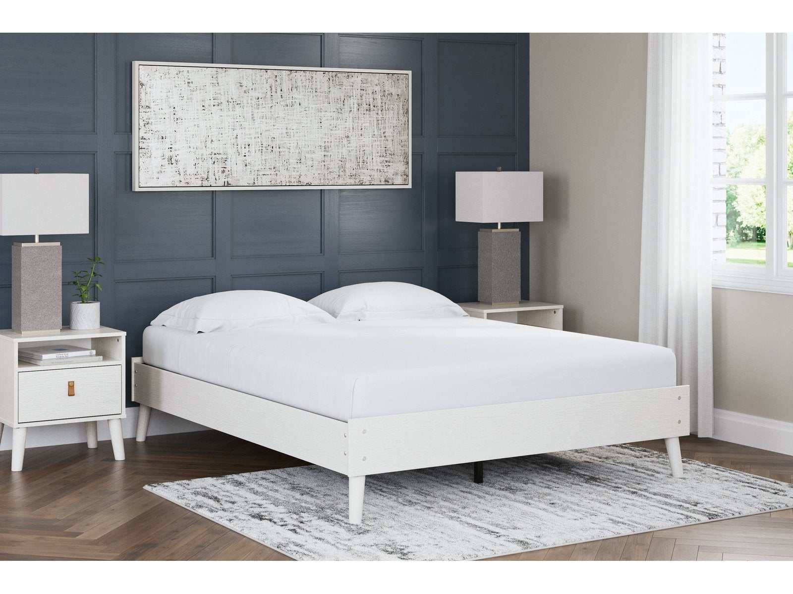 (Online Special Price) Aprilyn White Queen Platform Bed