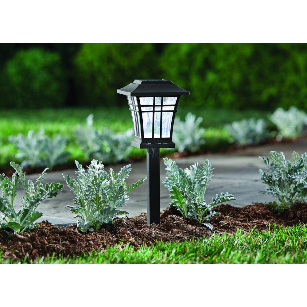 Hampton Bay Hartford 8 Lumens Solar Bronze LED Landscape Pathway Light P1500-07