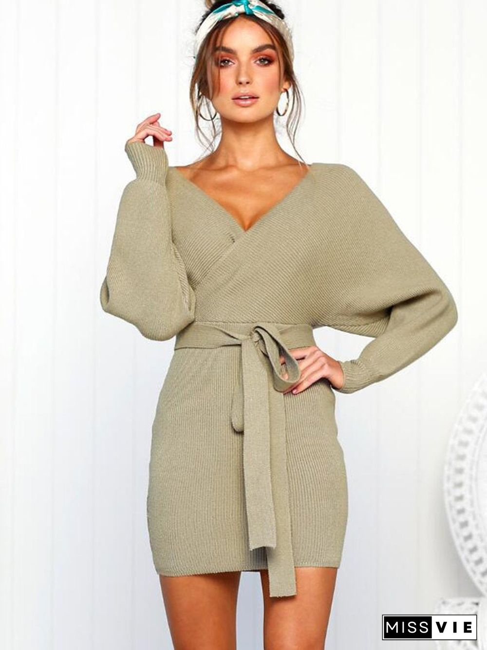 V-Neck Knit Waist Belt Long Sleeves Sweater Dress