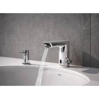 GROHE Bau Cosmopolitan Battery Powered Single Hole Touchless Bathroom Faucet with Temperature Control Lever StarLight Chrome 36466000