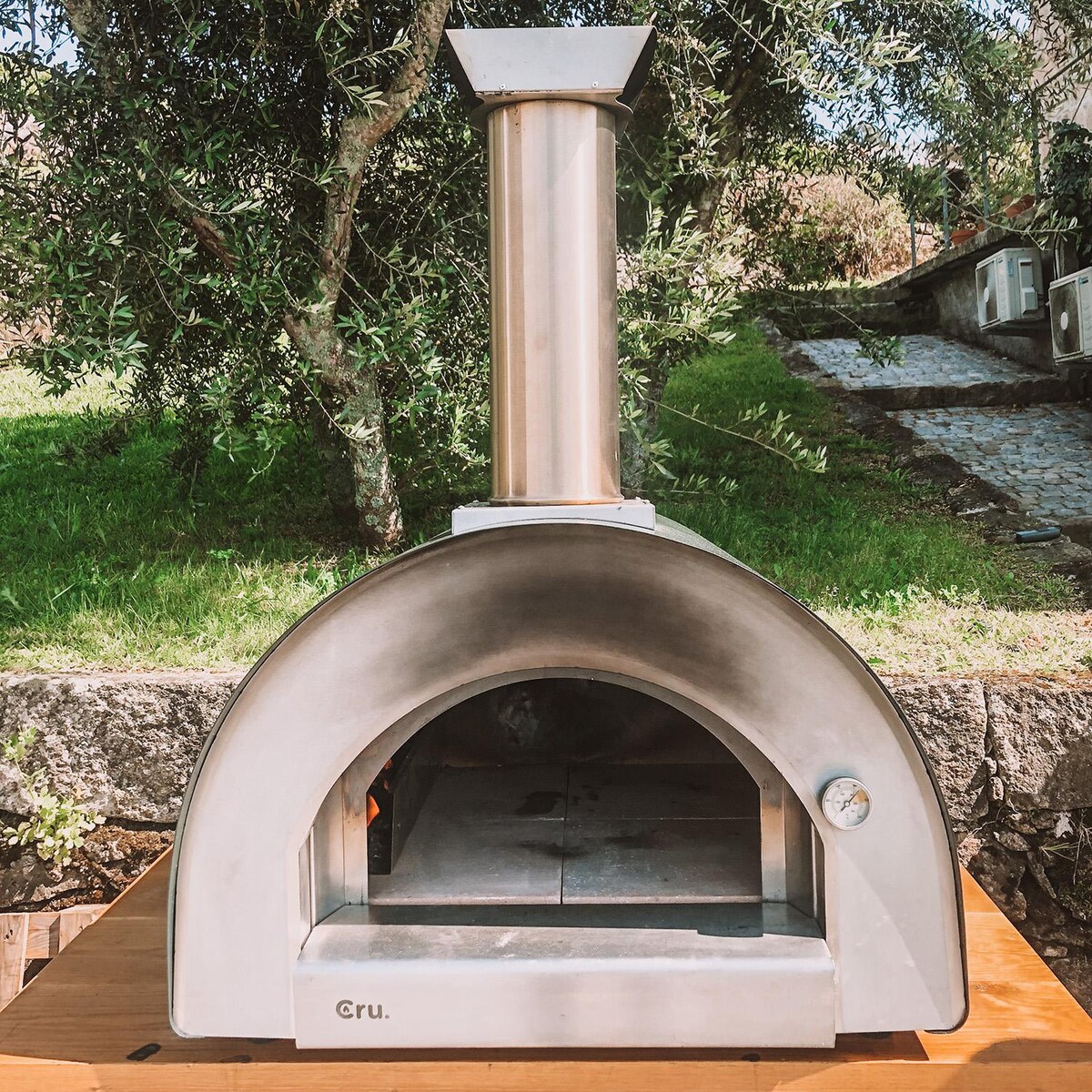 Cru Pro 60 Outdoor Wood-Fired Pizza Oven