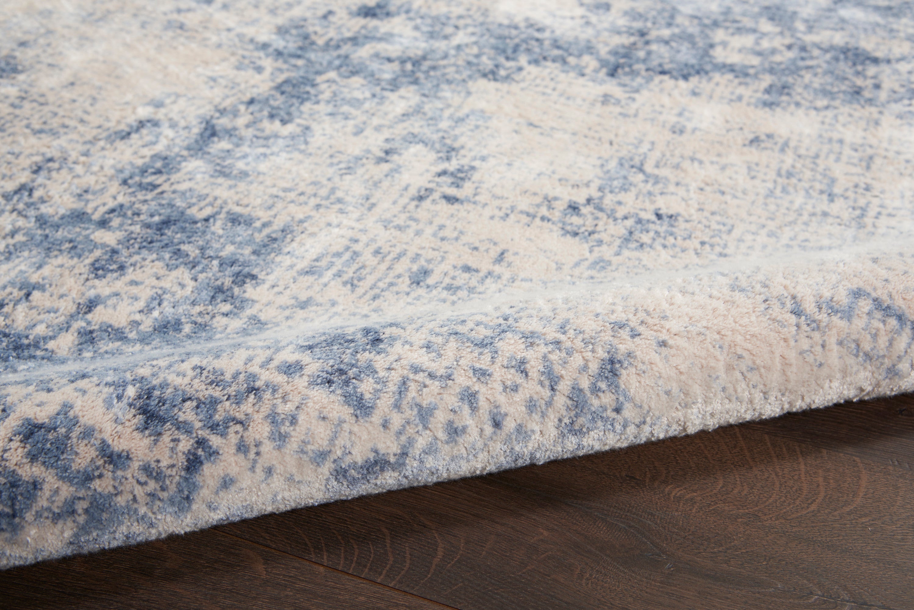 Silky Textures Ivory/Blue Rug