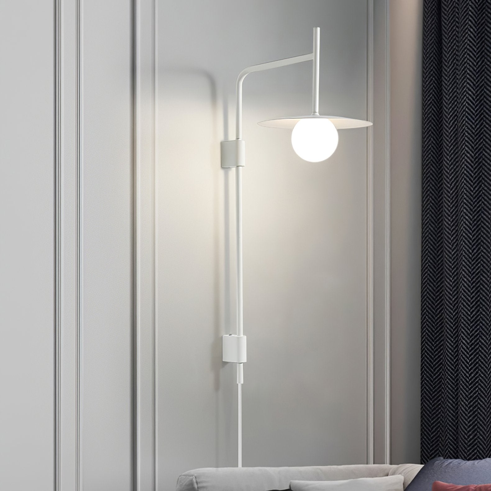 Gea Swing Arm Wall Lamp