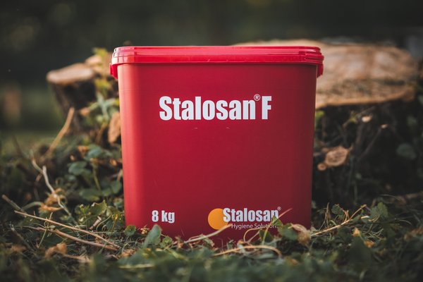 Stalosan F Horse and Livestock Deodorizer， 17.6-lb bucket