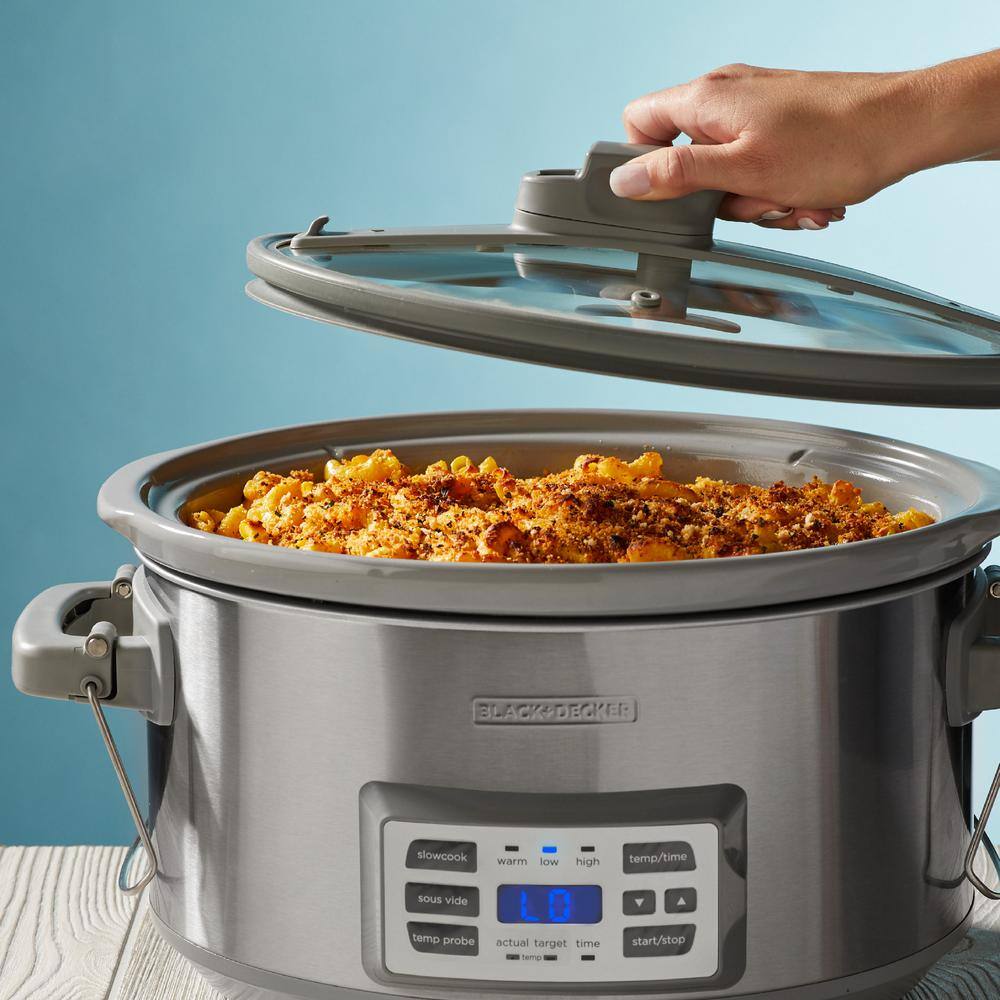 BLACK+DECKER 7 Qt. Stainless Steel Electric Slow Cooker with Temperature Probe and Precision Sous-Vide SCD7007SSD