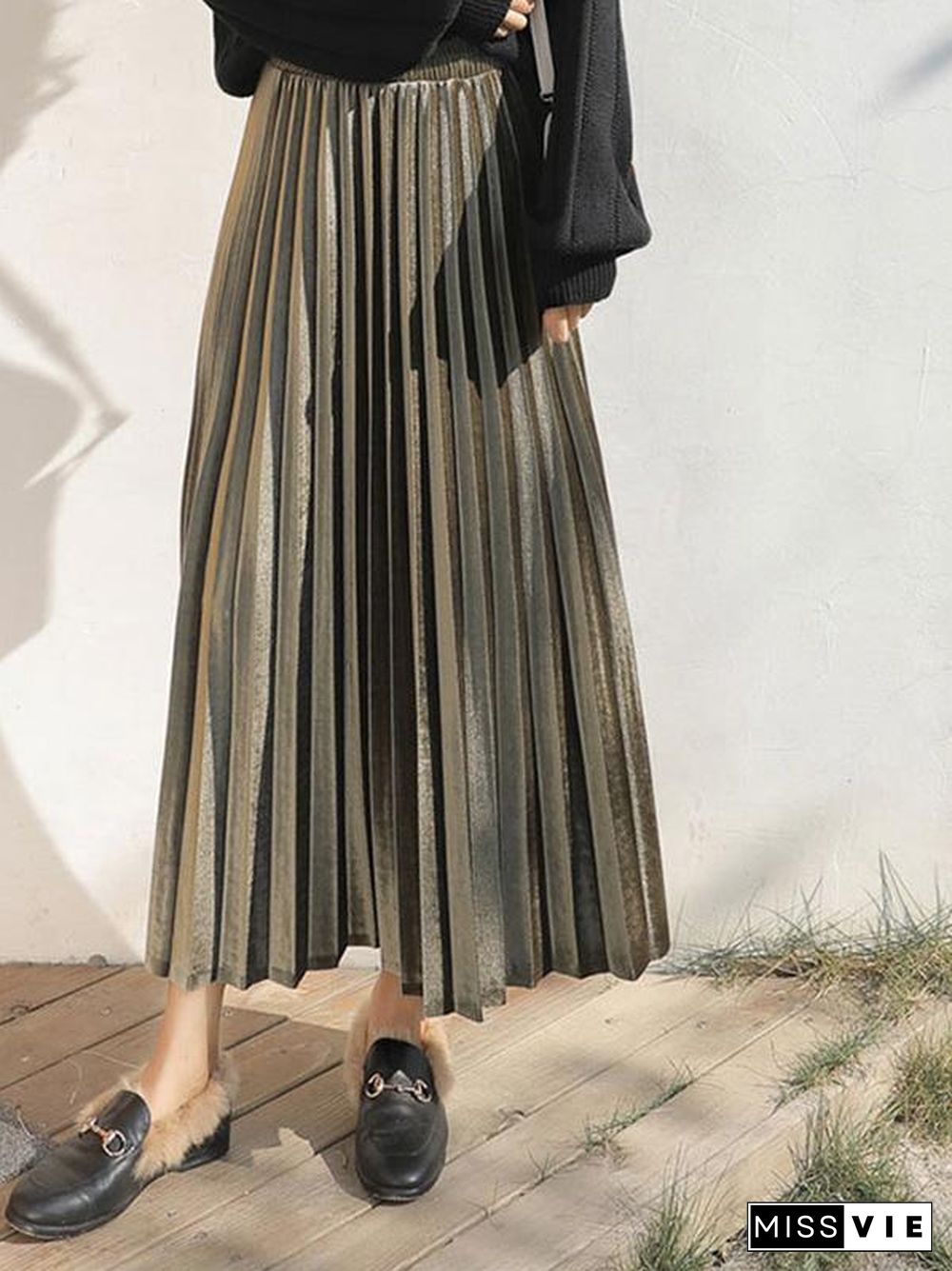 Solid Color High-Waist Pleated A-Line Skirt