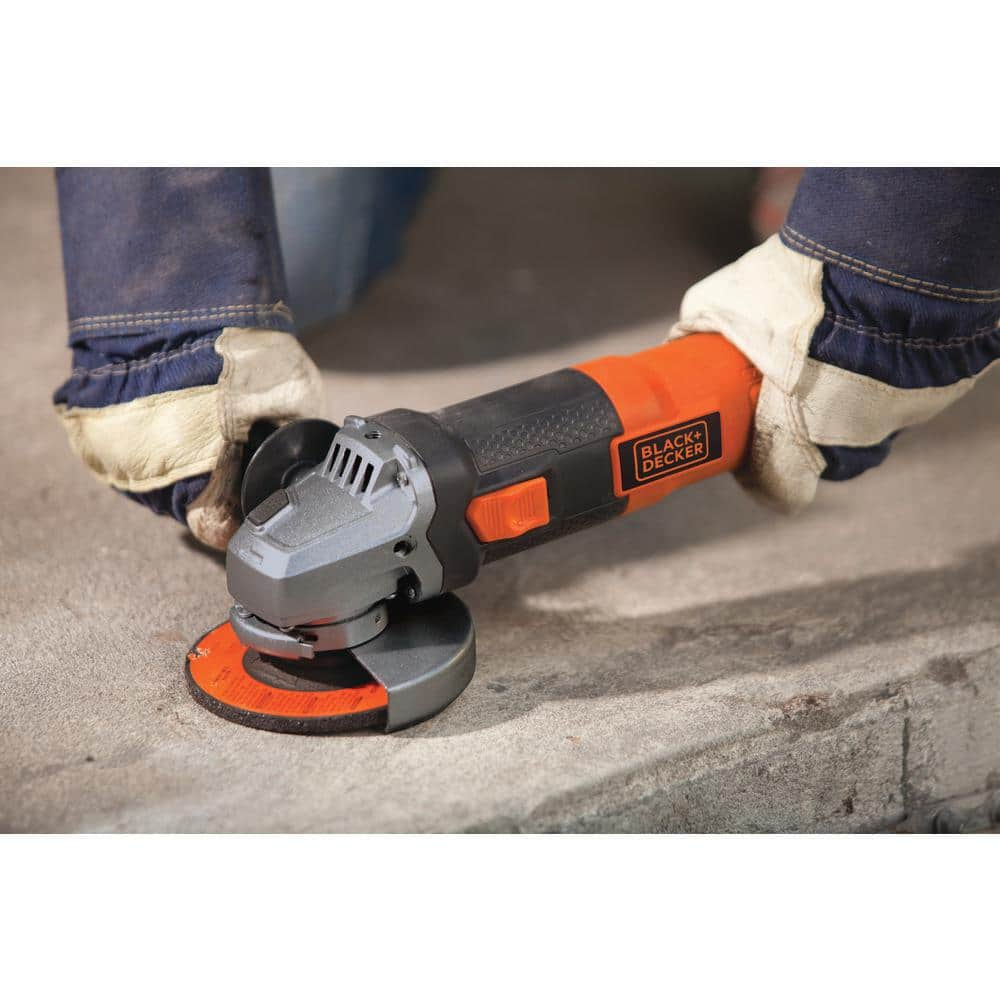 BLACK+DECKER 120V 4.5 in. 6.5 Amp Angle Grinder BDEG400