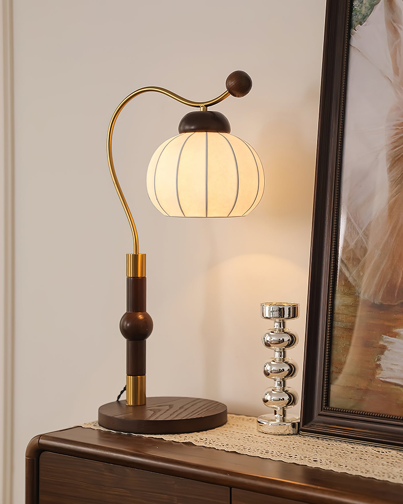 Silk Globe Table Lamp