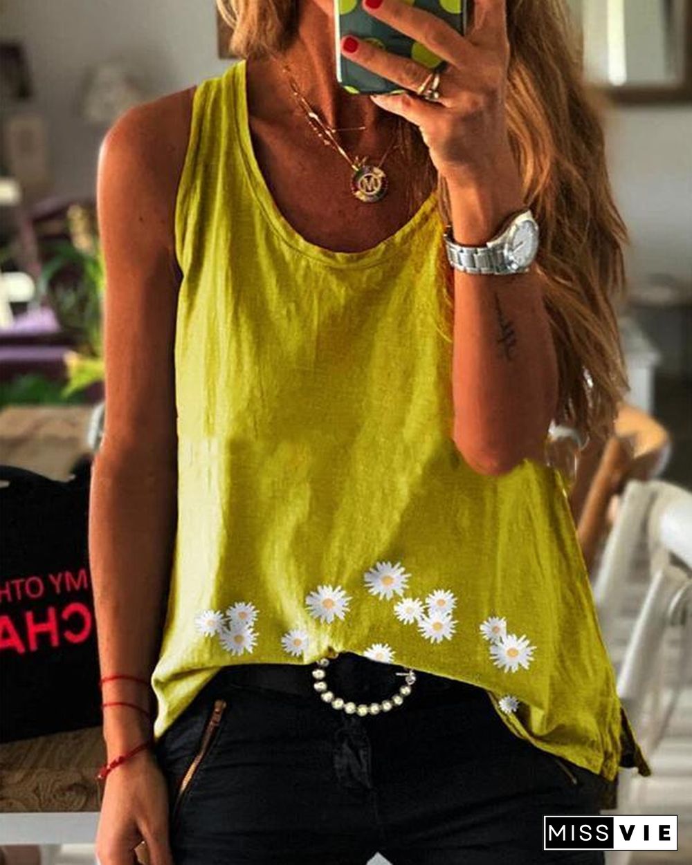 Paneled Sleeveless Daisy Print Casual T-shirt