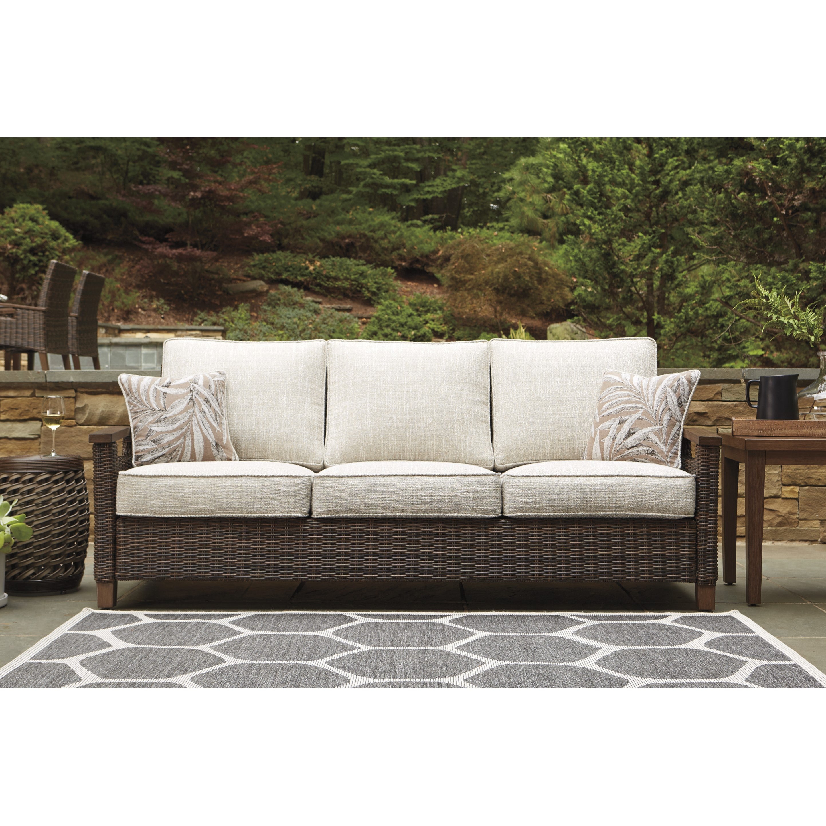 Sea Cliff Outdoor 85 Sofa