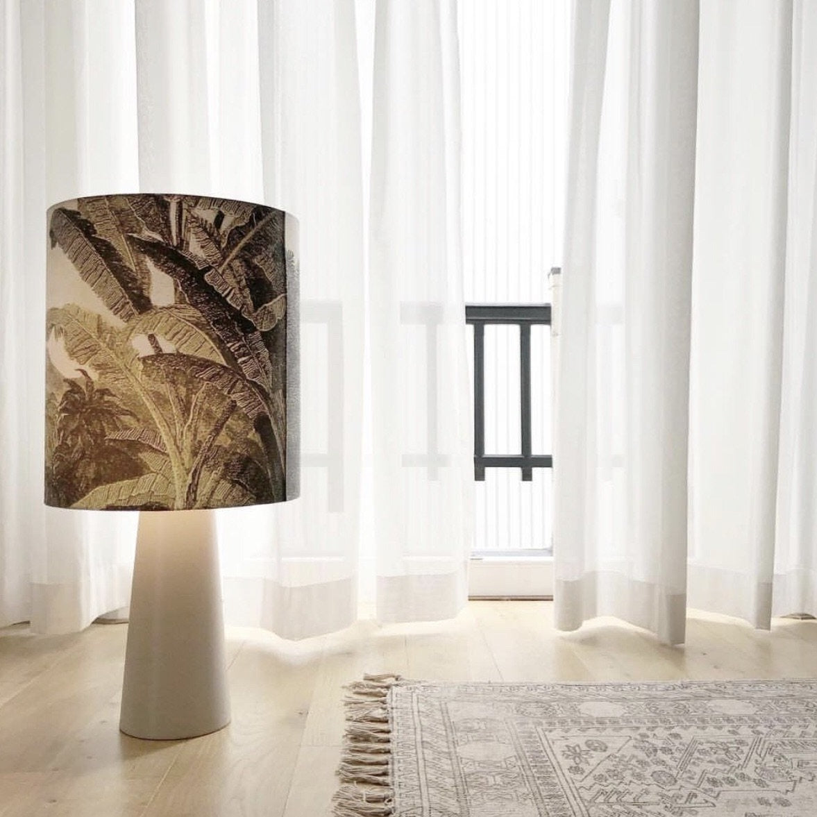 Printed jungle table lamp - grey base