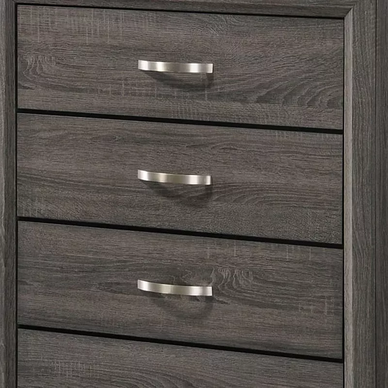 5 Drawer Transitional Chest with Chamfered Feet and Curved Handles， Gray