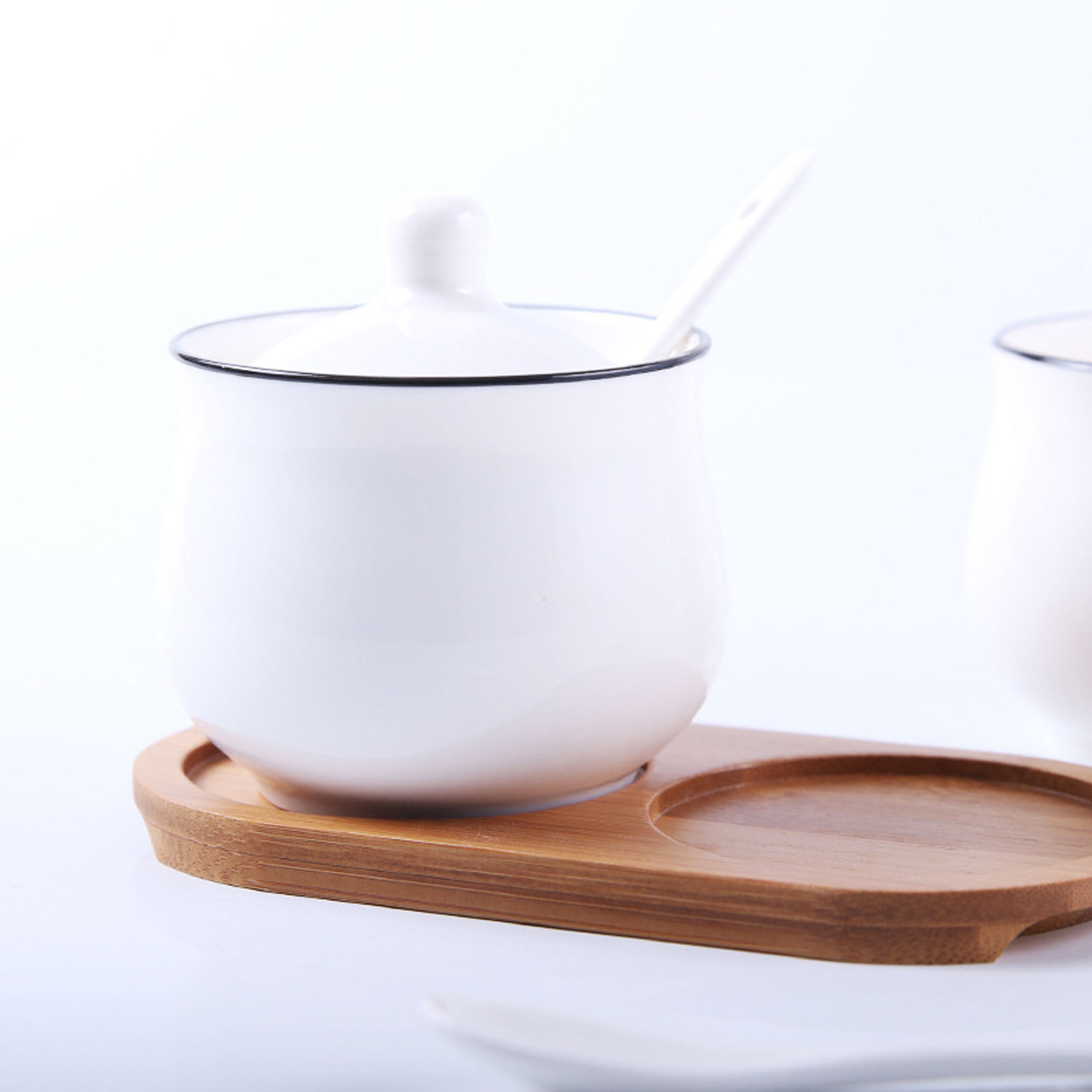 Ceramic Sugar Bowl With Lid And Spoon， White Farmhouse Sugar Pot Salt Bowl Seasoning Box ， Ceramic Spice Box With Spoon And Base-set of 2-1