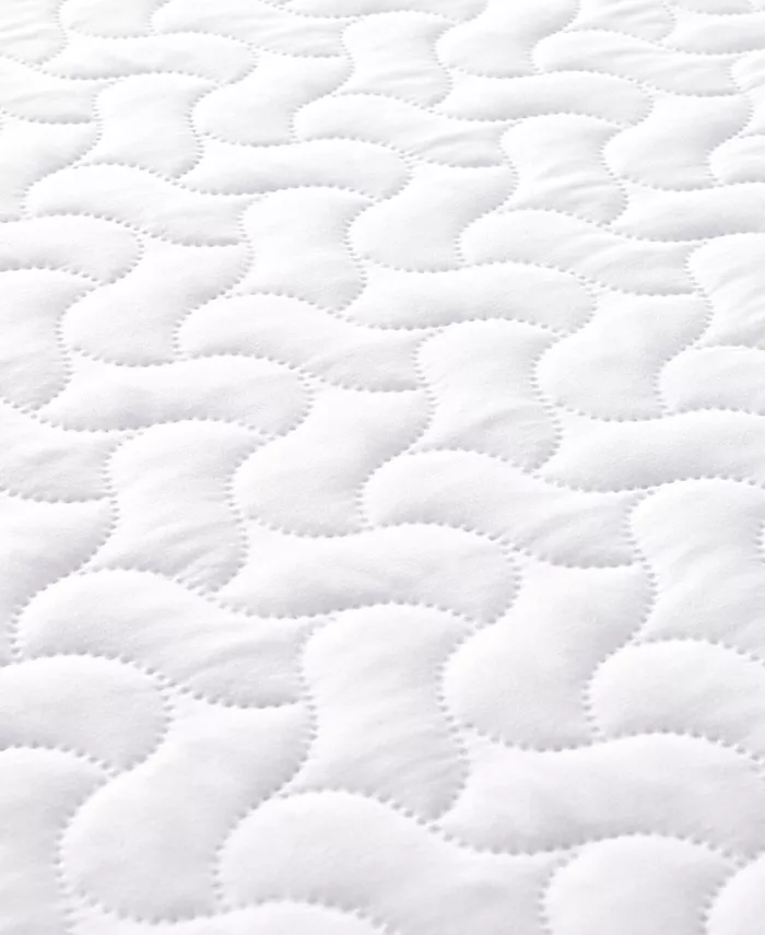 UNIKOME Water-Resistant Wave Quilted Fitted Mattress Protector 18