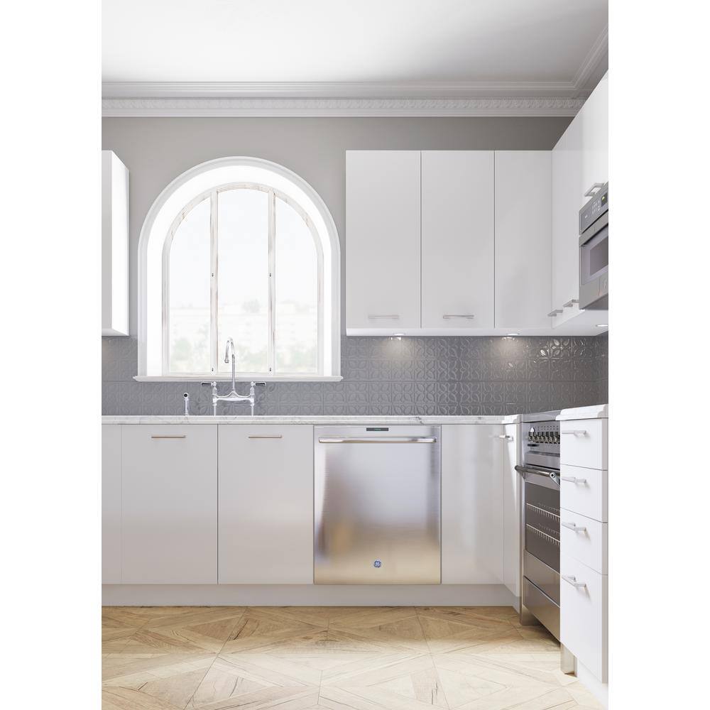 Cambridge Quick Assemble Modern Style with Soft Close 24 in White Gloss Base Kitchen Cabinet (24 in W x 24 in D x 34.50 in H) SA-BD24-WG