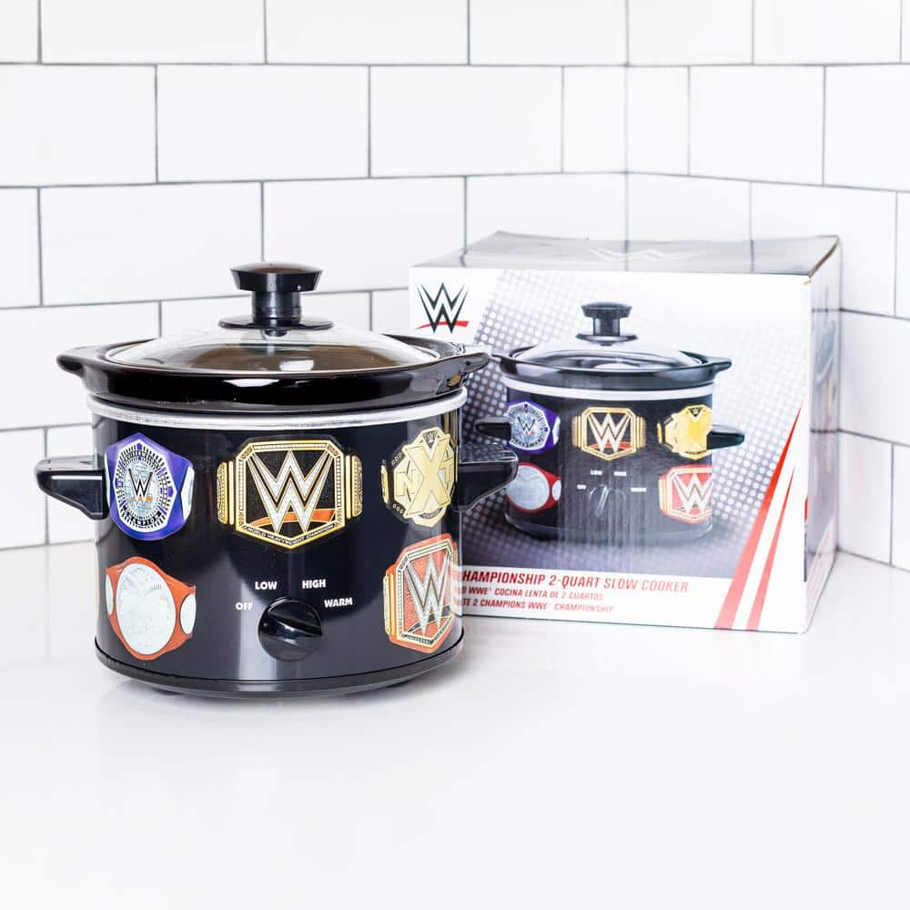 Uncanny Brands 2 qt. Black Ceramic WWE Championship Belt Slow Cooker SC2-WWE-CHB