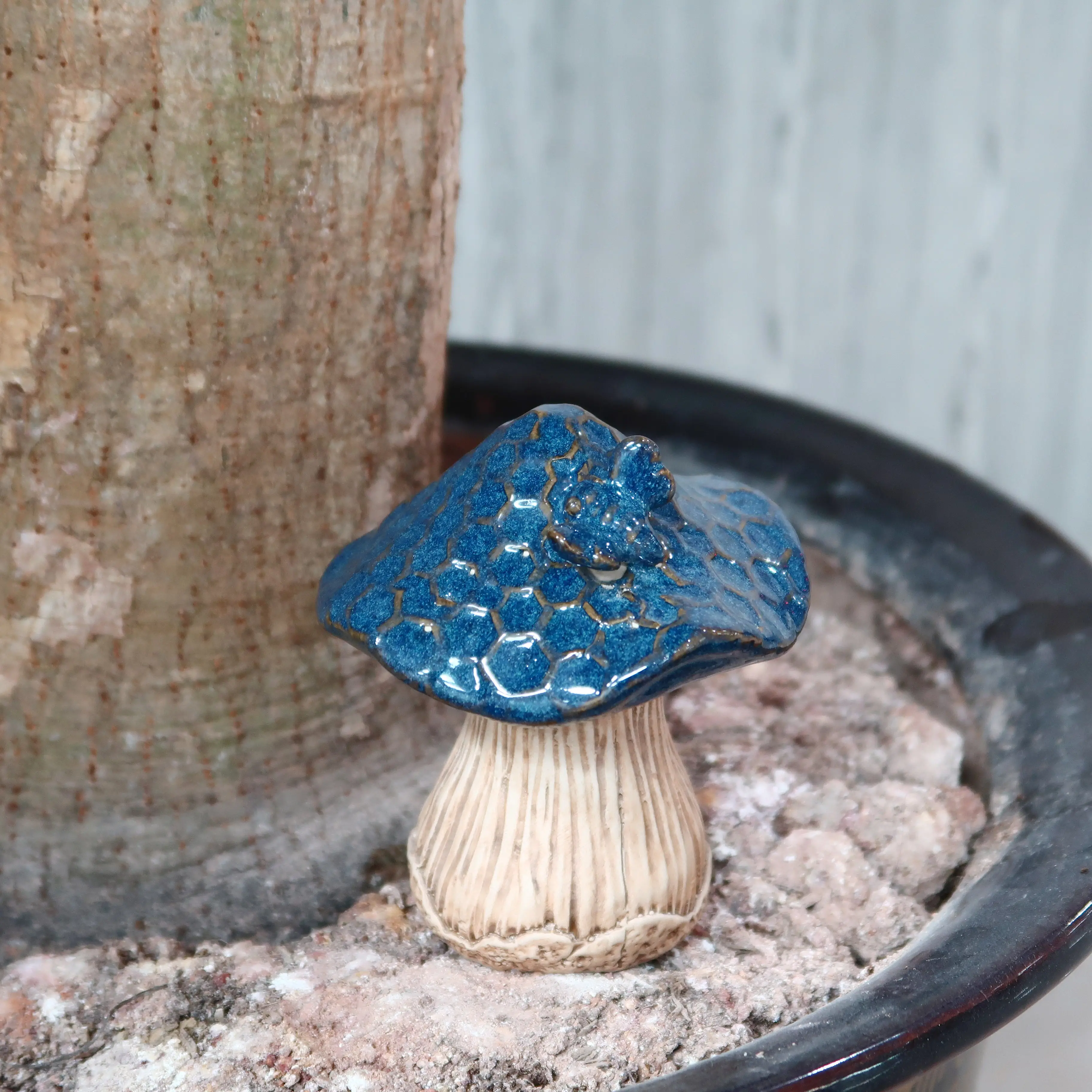 Wholesale courtyard ceramic craft mushroom ornament outdoor green plant garden set wedding decoration ceramic mushroom