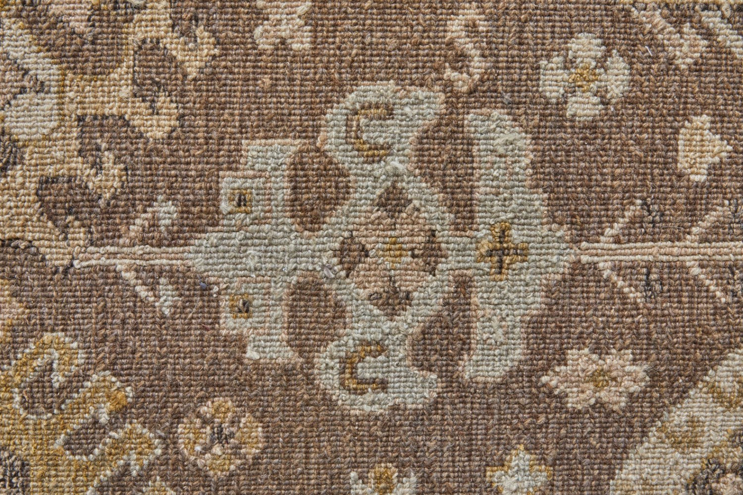 Aleska Oriental Brown/Ivory Rug