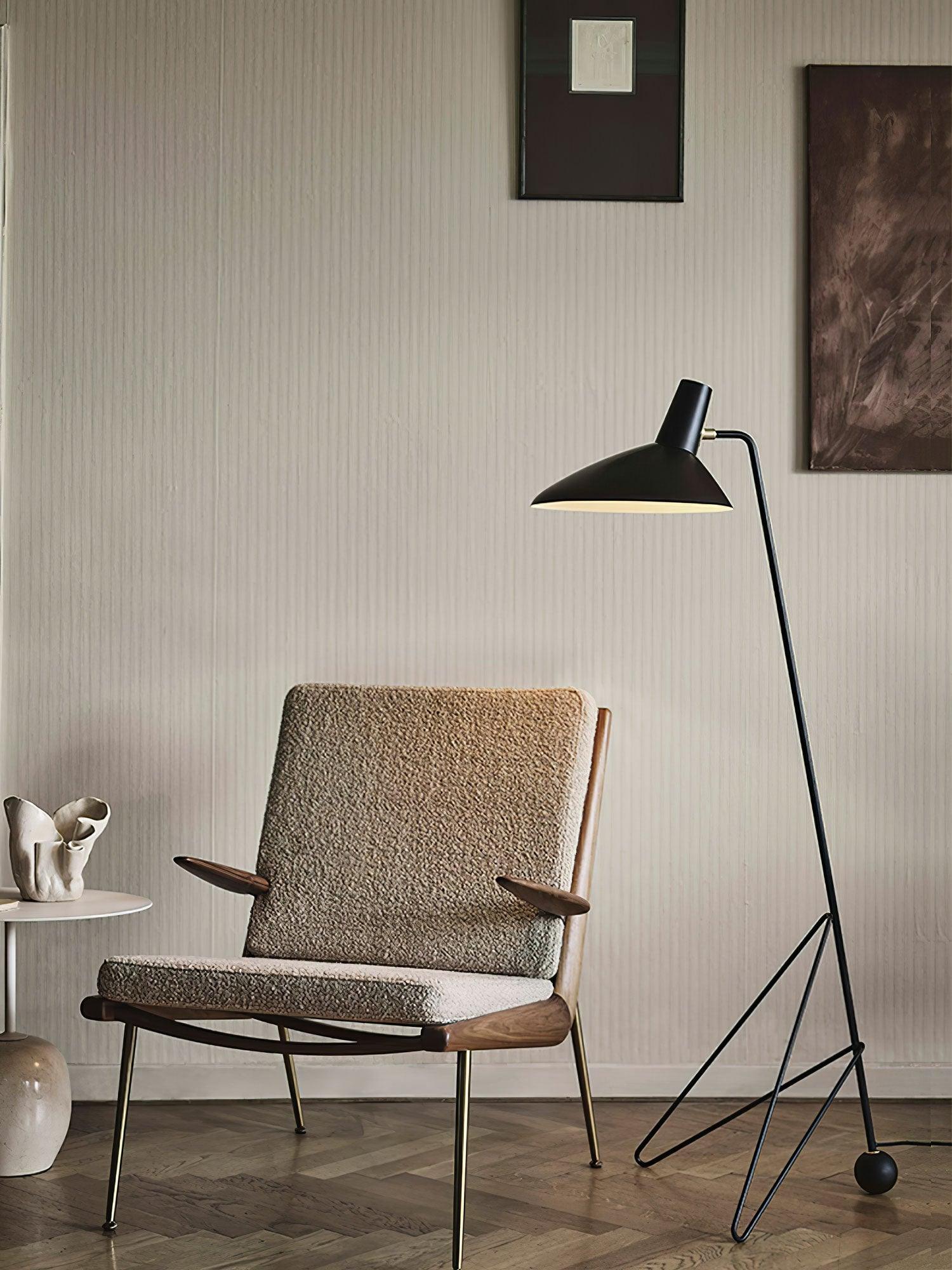 Svelte Noir Floor Lamp