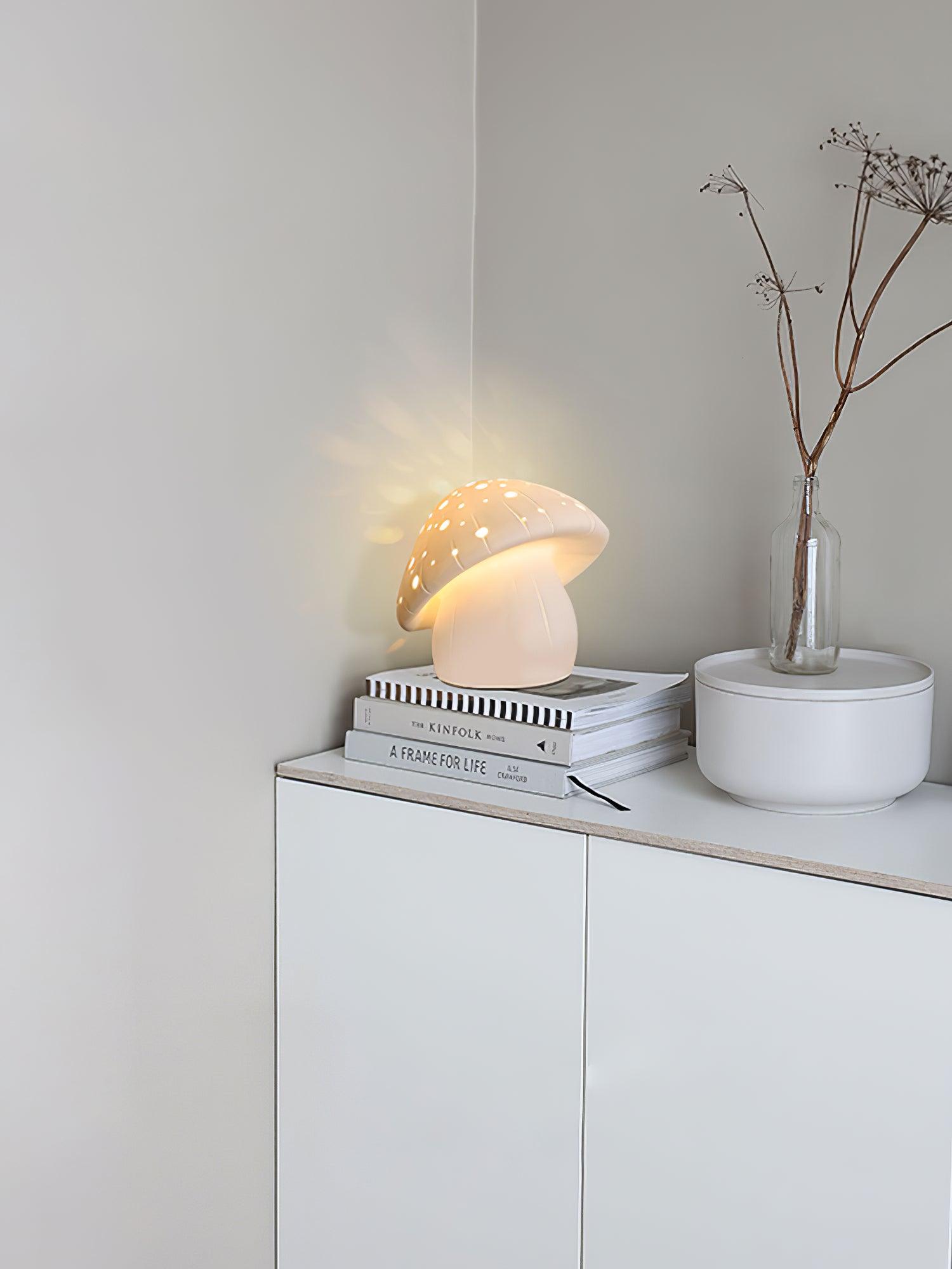 Fungo White Table Lamp