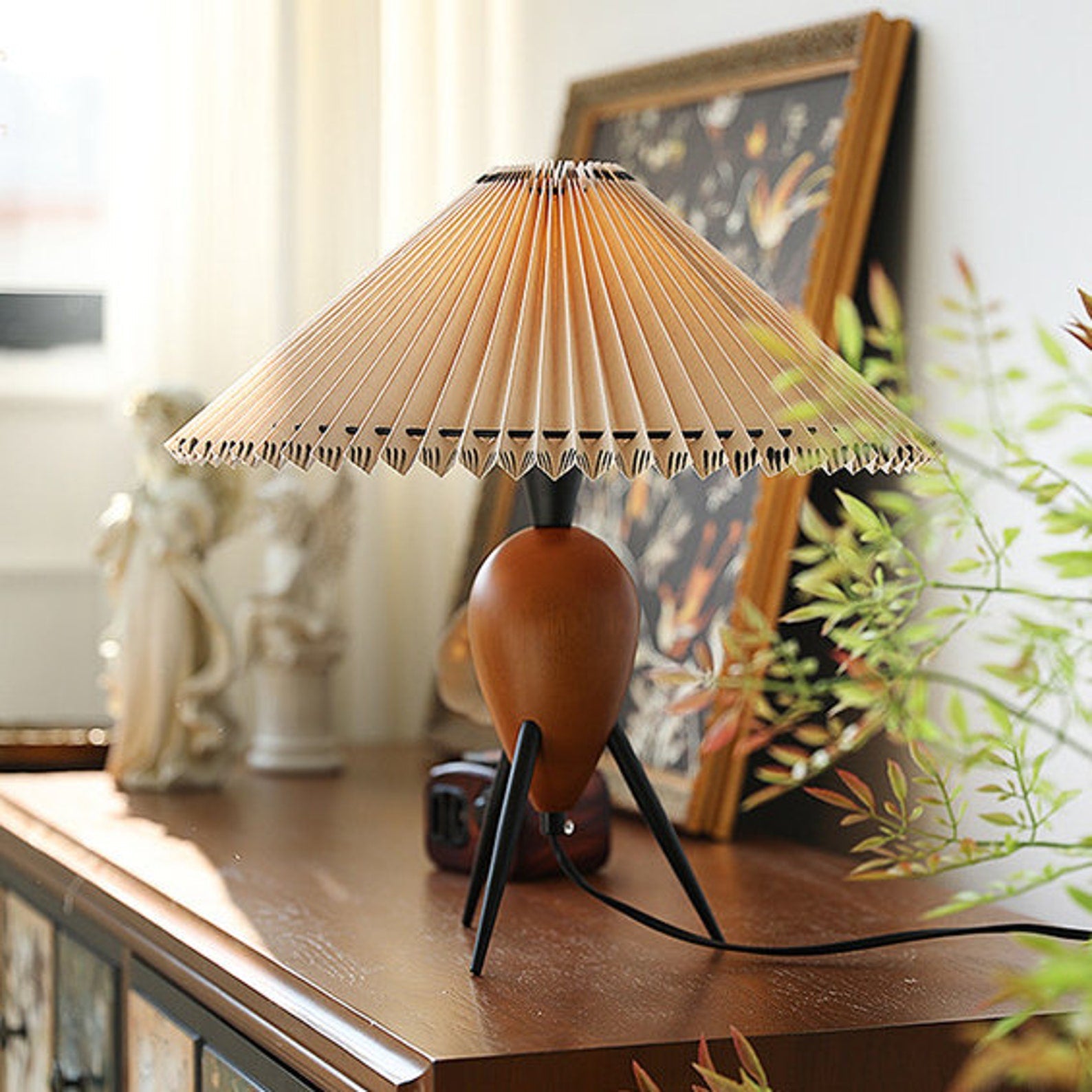 Mian Table Lamp