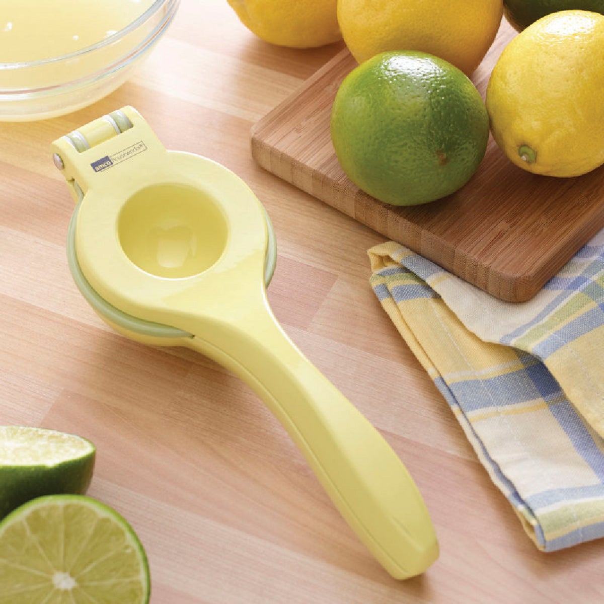 Amco Houseworks Citrus Juicer Yellow