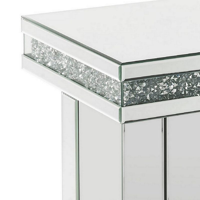 End Table with Encrusted Faux Acrylic Inlay and Cross Base， Silver