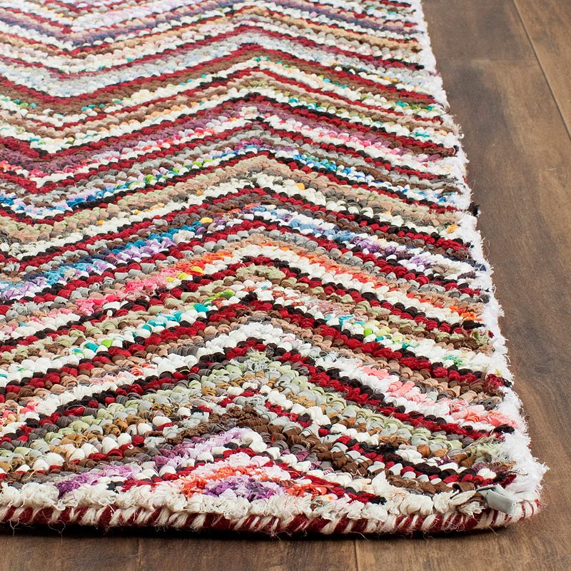 Safavieh Nantucket Sheldon Chevron Rug