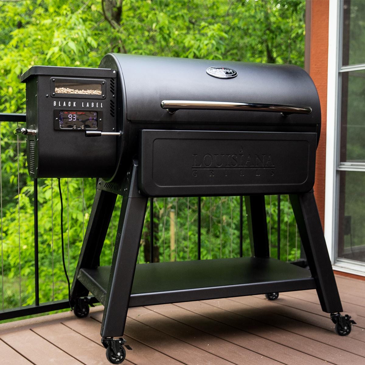 Louisiana Grills LG1000BL Black Label Series Pellet Grill W/ Wi-Fi Control