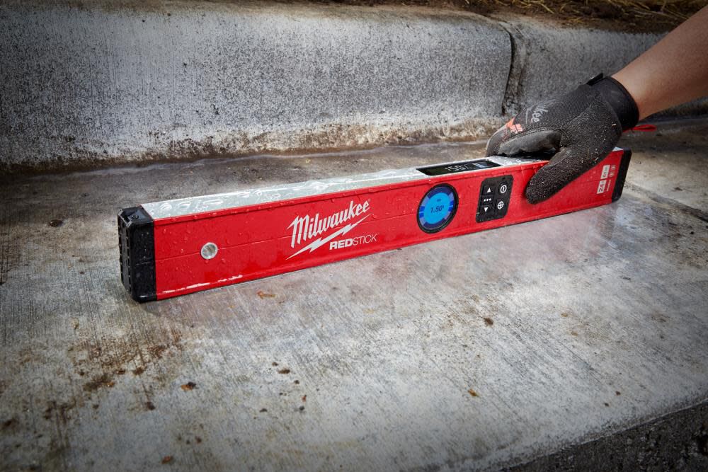 Milwaukee 24 in. REDSTICK Digital Level with PINPOINT Measurement Technology MLDIG24 from Milwaukee