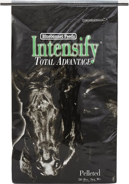 Bluebonnet Feeds Intensify Total Advantage Complete Low Starch Horse Feed