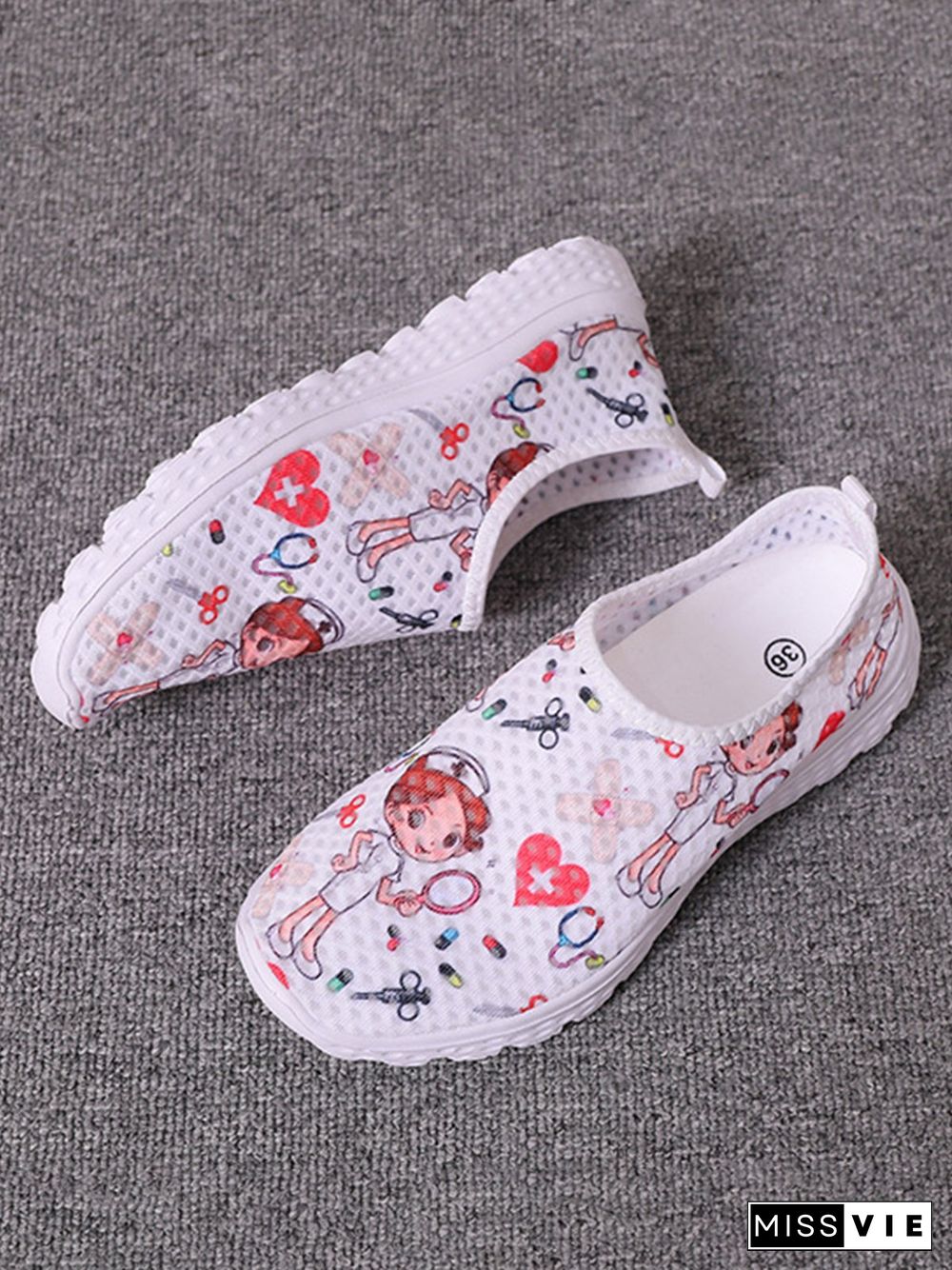 Nurse Fighting Epidemic Print Breathable Tulle Mesh Lightweight Sneakers