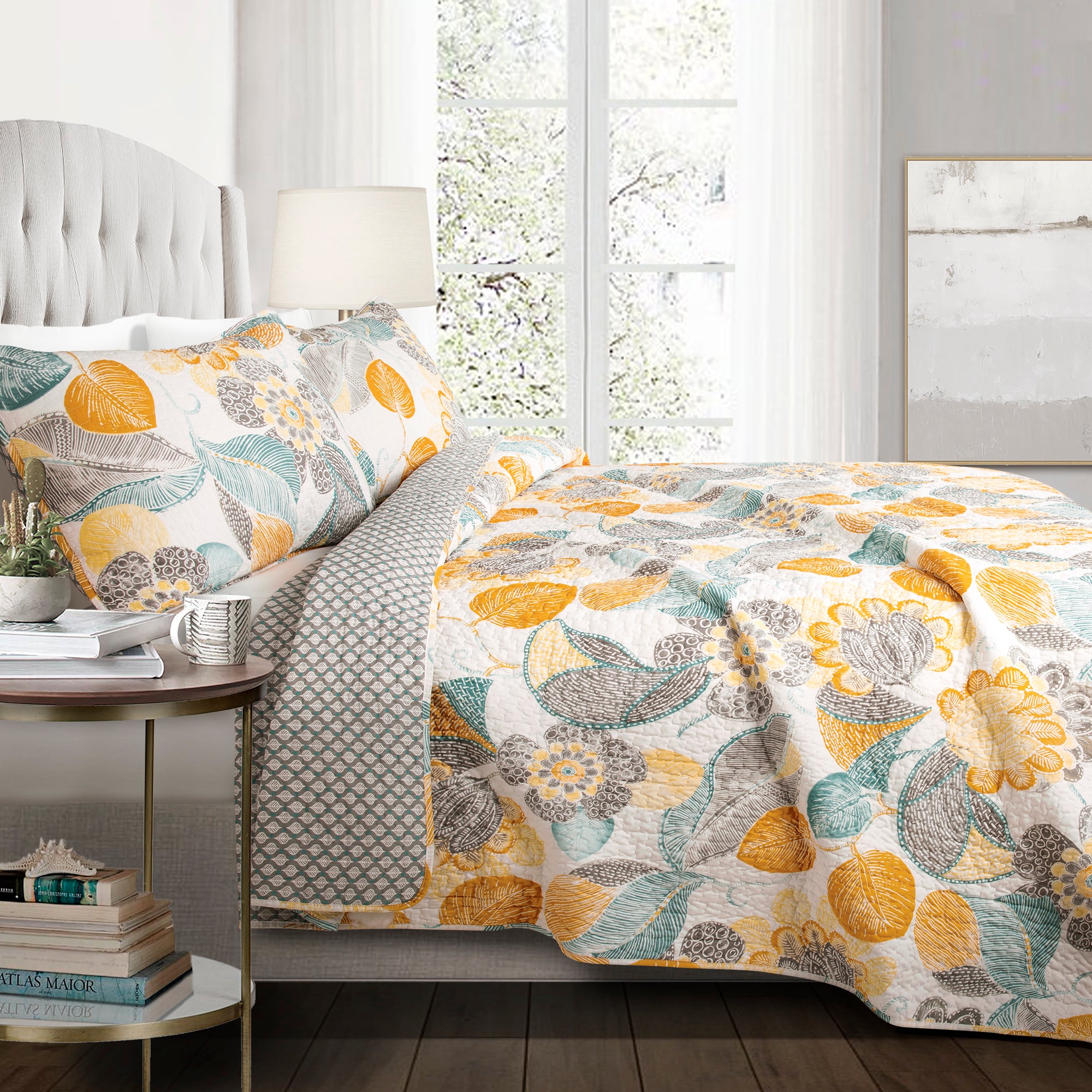 Layla 3 Piece Quilt Set