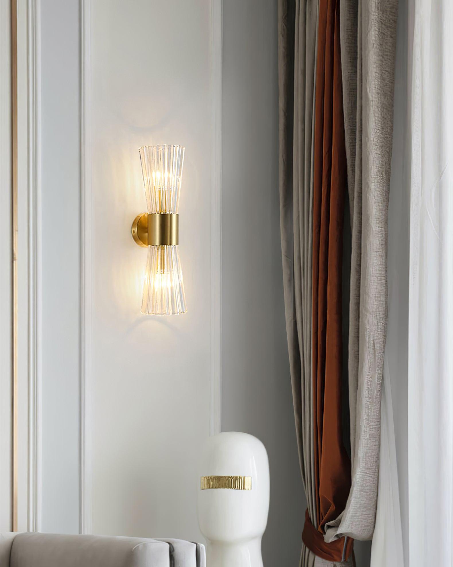 Vesta Wall Lamp