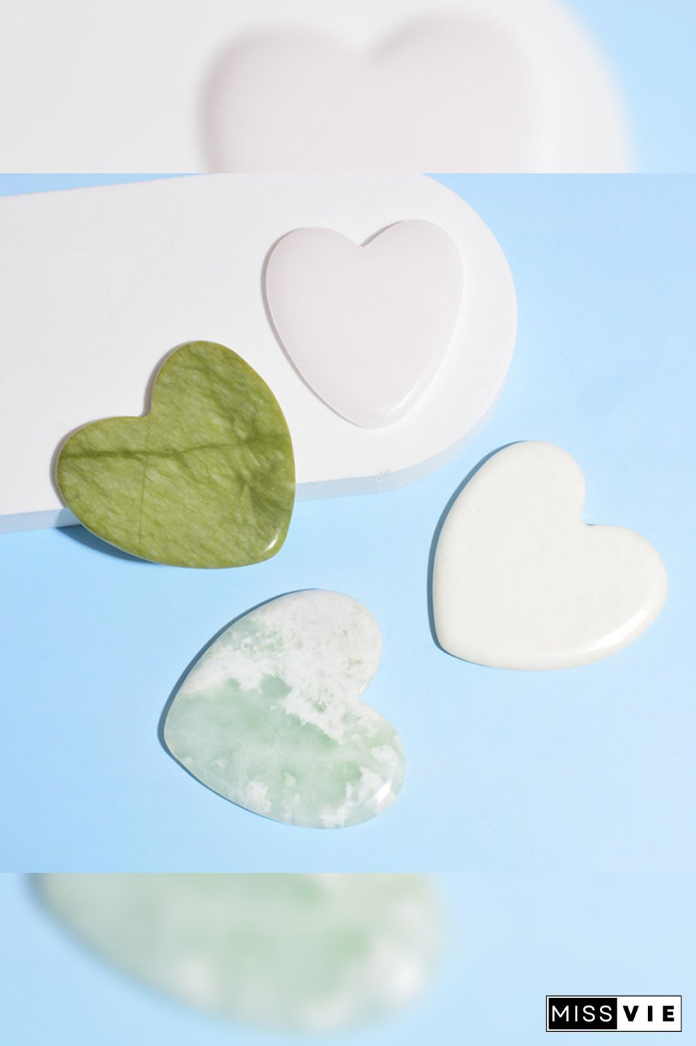 Heart-shaped Gua Sha Massage Tool Scrapping Plate MOQ 5pcs