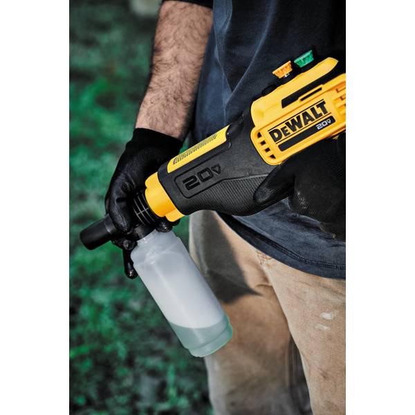 DEWALT 20V Max 550 PSI Power Cleaner Kit